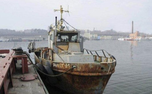 Адвокат: Затриманих українських рибалок тримають у нелюдських умовах