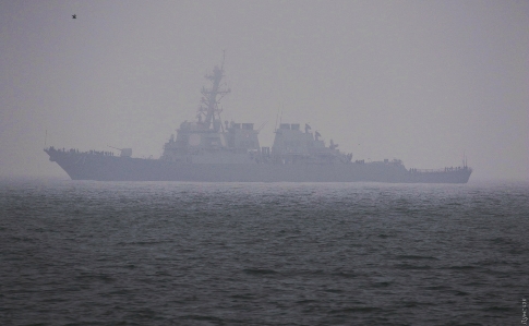 Американский эсминец USS Ross прибыл в Одессу