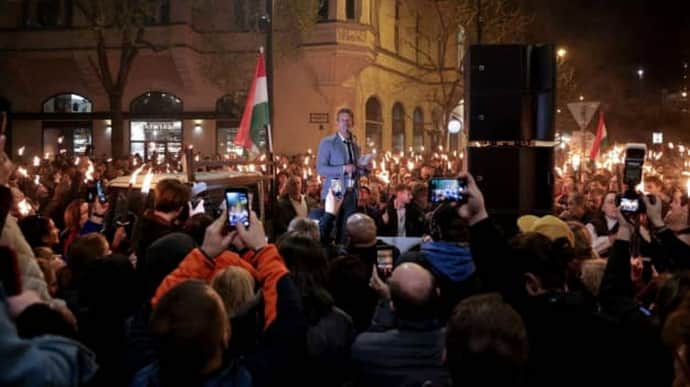 У Будапешті пройшов протест з вимогою відставки Орбана після повідомлень про корупцію