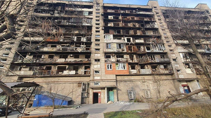 Russians destroy over 1,100 houses in Mariupol