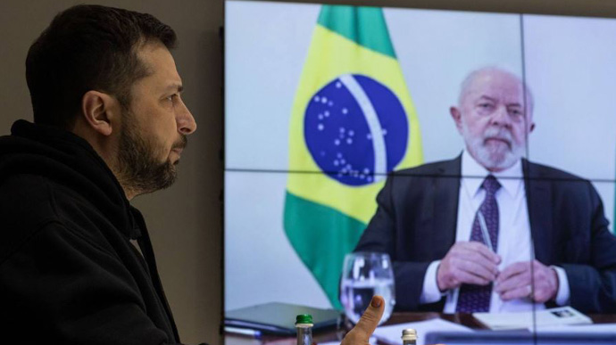 Зеленский обсудил с президентом Бразилии формулу мира