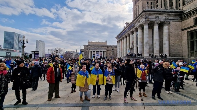 Нет – зоне полетов!: в Варшаве тысячи людей на акции поддержали Украину