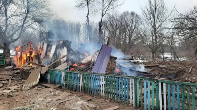 Russian attacks on Sumy Oblast: Russian forces drop 42 explosives on 1 community and 3 bombs on another