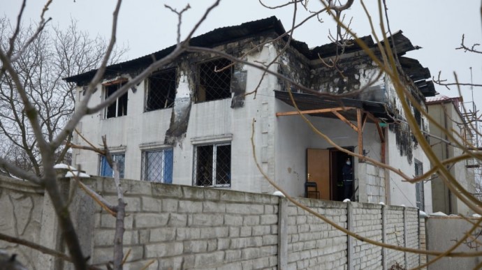 Сім'ям жертв пожежі в будинку для літніх у Харкові виплатять по 10 тис. грн