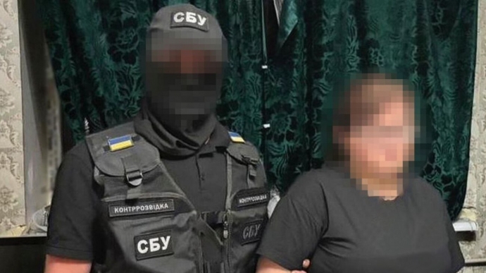 У Харкові дівчина підірвала військових, замаскувавши вибухівку в скутері. Один із них загинув