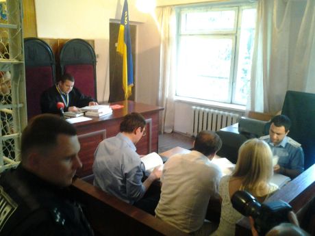 Луценко на суді проти Кузьміна і суддів