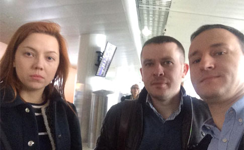 Российские власти задержали депутатов, летевших на суд к Савченко