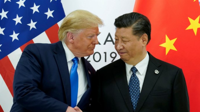Трамп пригрозил Китаю новыми пошлинами в качестве мести за коронавирус