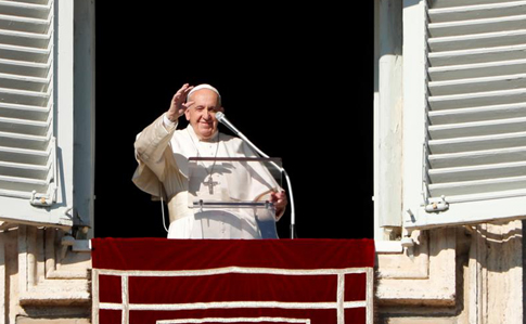 Папа Римський через коронавірус проведе недільну службу в режимі онлайн-трансляції