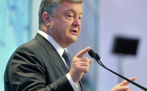 Порошенко: У разі перемоги Зеленського можуть повернути повноваження Януковича