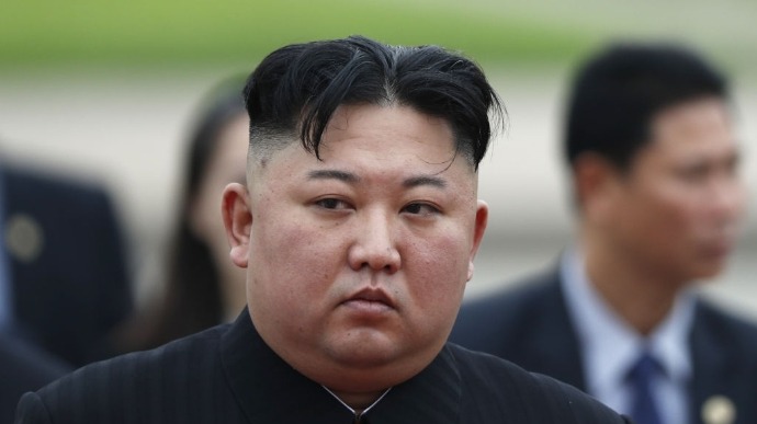 КНДР заявила, что обрывает связь с Южной Кореей