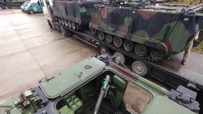 Україна отримала від Литви ще 12 бронетранспортерів М113