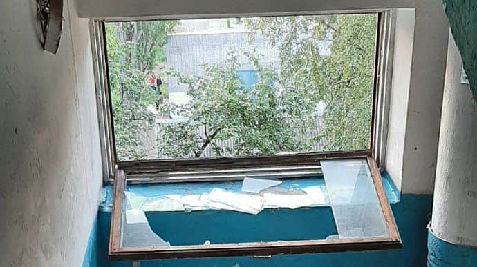 Нічна атака: у Житомирі пошкоджено десятки будинків, заклади освіти й охорони здоров’я