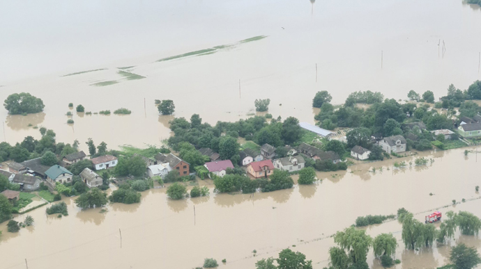 Потоп на Западной Украине превысил масштабы стихийного бедствия 2008 года – Шмыгаль