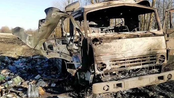 Ukrainian Armed Forces destroy aggressors’ KAMAZ trucks carrying ammunition and provisions