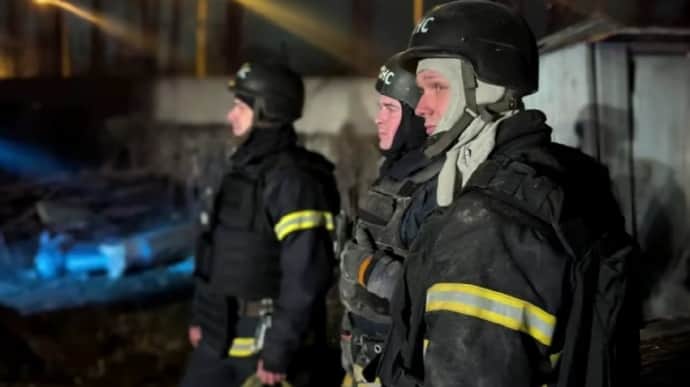 Rescue workers recover third body from under rubble in Kryvyi Rih