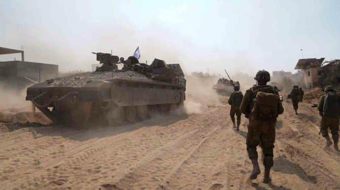 Israeli tanks break through to Khan Younis city during offensive in Gaza Strip's south