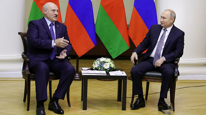 Уряд Росії схвалив $1 млрд кредиту для Білорусі