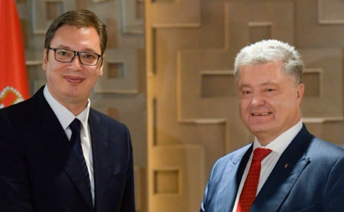 Президент Сербии назвал Порошенко шармантным политиком