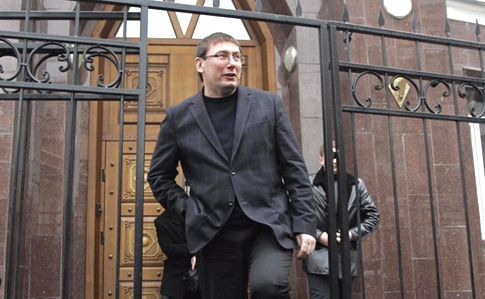 Луценко обещает новые представления на арест нардепов