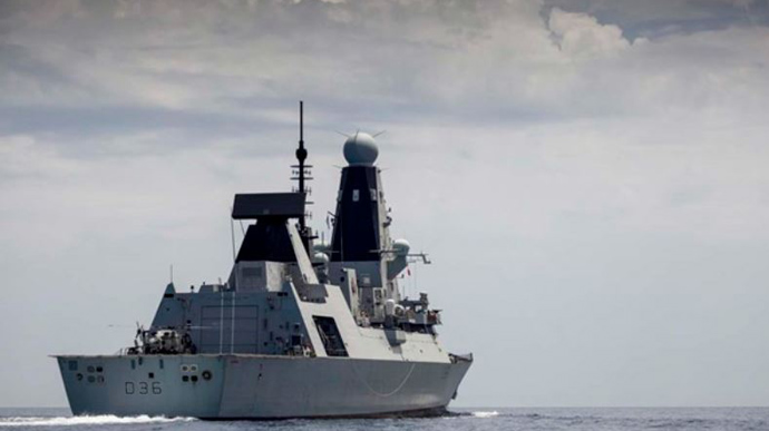 BBC опубликовало видео с эсминца, который якобы атаковали россияне