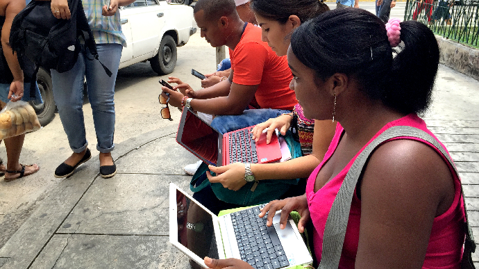 Куба ужесточила правила пользования Интернетом после антиправительственных протестов