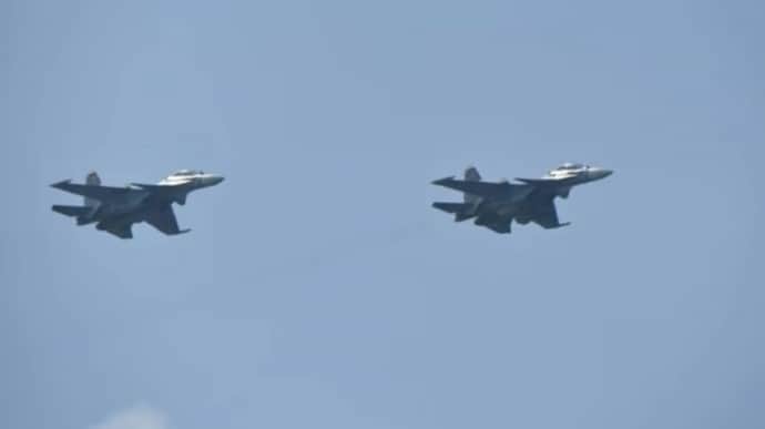 Воздушные силы предупредили об активности вражеской тактической авиации