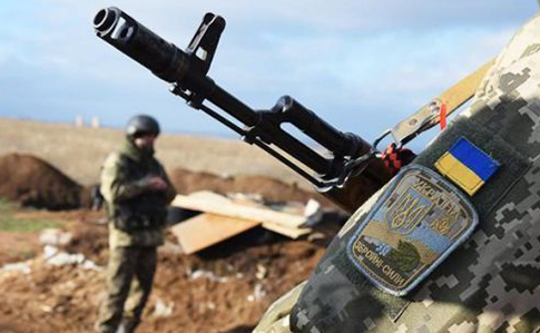 Бойовики обстріляли оборонців Кримського і Мар'їнки, 3 загинули, 1 поранений