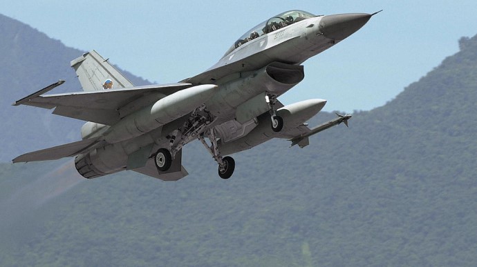 Україні потрібно 48 літаків F-16 для звільнення своїх територій – Міноборони