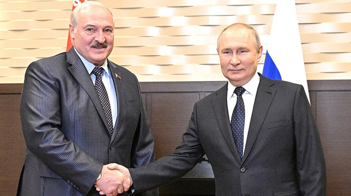 Лукашенко досі вірить, що він не маріонетка Путіна 