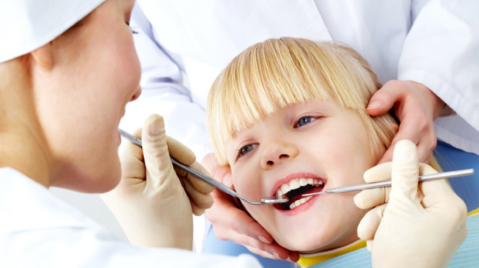 В Ровно проверяют стоматолога из-за травм у детей