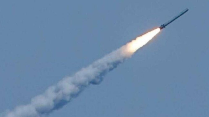 Ukrainian air defence system shoots down Russian missile in Poltava Region