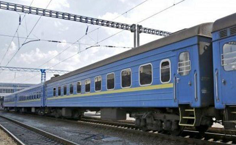 УЗ планує зменшити кількість нічних поїздів і обіцяє чистоту у вагонах  