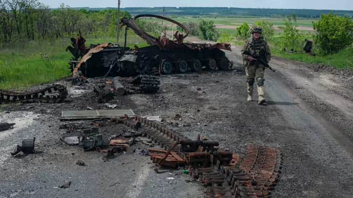 59 Russians killed and 4 ammunition storage points destroyed on Tavriia front over past day