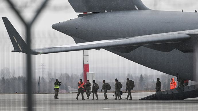 Войска США в Польше готовятся к возможной эвакуации американцев из Украины - Reuters