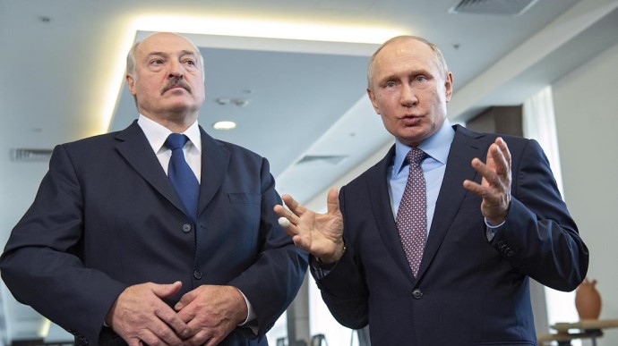 У Путина предлагают Лукашенко начать летать в оккупированный Крым