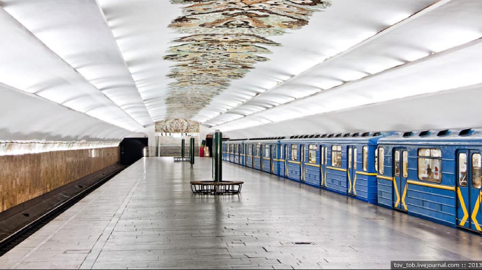 Вечером и утром в метро Киева поезда будут курсировать чаще 