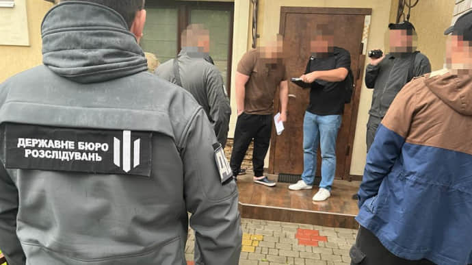 Високопосадовець поліції Дніпра вибивав неіснуючий борг в $200 тисяч, погрожуючи вбивством