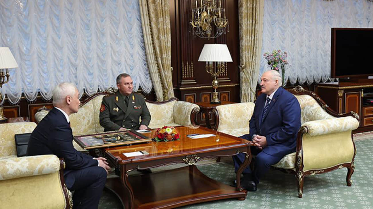 Lukashenko on the background of preparation for exercises from the Russian Federation stated that Belarus would not attack anyone