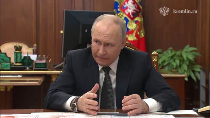 Путін цинічно заявив, що Росія завжди гідно поводилася з військовополоненими