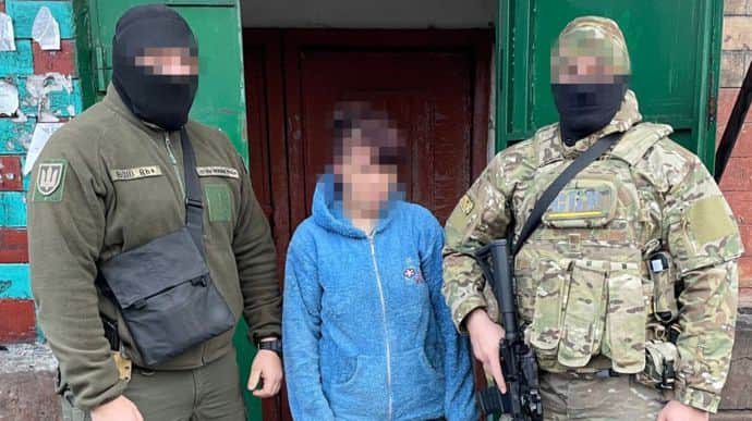 Жительница Донецкой области ездила по 100 км поближе к передовой, чтобы шпионить для ФСБ