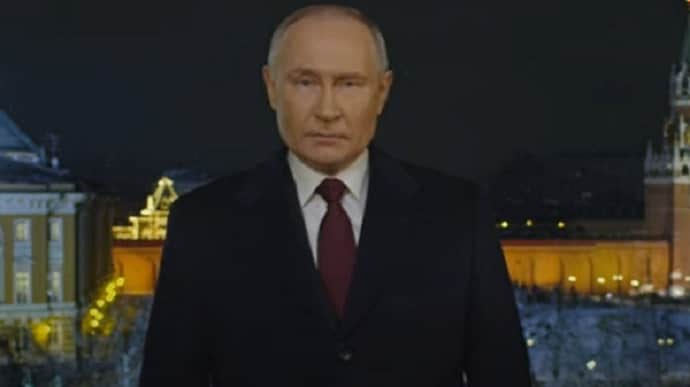 Putin shortens his 2024 New Year address and does not hire extras for video  