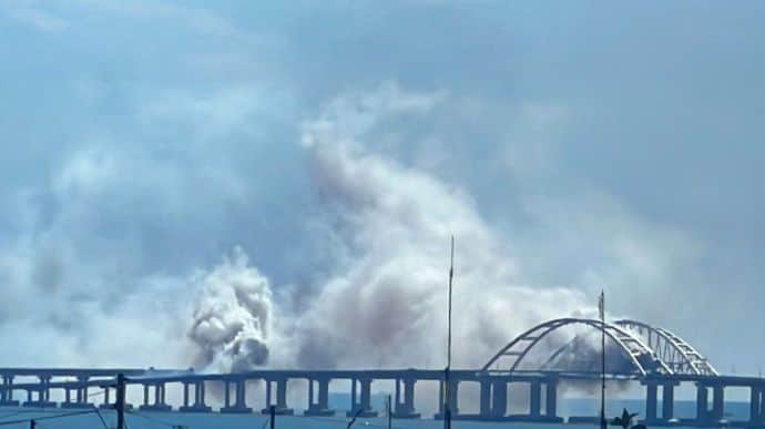Буданов про нещодавні вибухи біля Керченського мосту: Ціль була інша