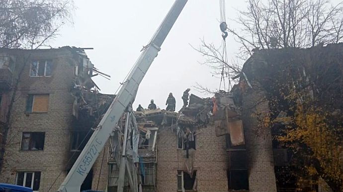 Body found under rubble in Sviatohirsk: debris still being removed a month later