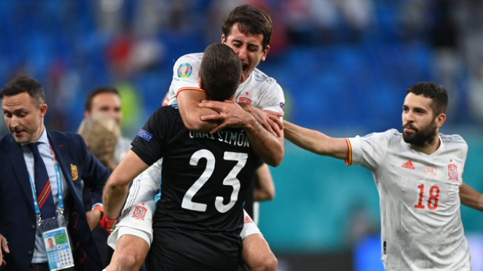 Евро-2020: Испания стала первым полуфиналистом - швейцарцы проигрывают по пенальти