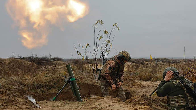 Ukrainian defenders kill 610 Russians and destroy 6 armoured combat vehicles