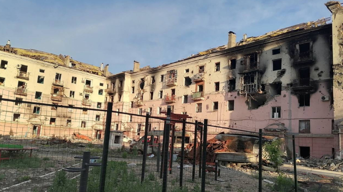 В Мариуполе обнаружили сотню тел - жертв российской бомбардировки - советник мэра