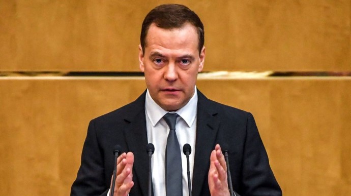 Медведев заявил, что иностранцев не распространяется Женевская конвенция: Подлежат денацификации