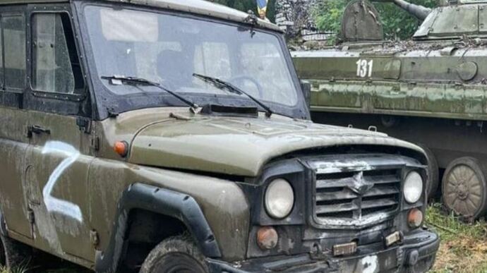 Russian reserve command post with weapon arsenal and 2 infantry combat vehicles found in Kharkiv region