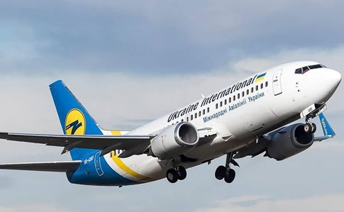 МАУ сократила рейсы в ряд стран и внутри Украины